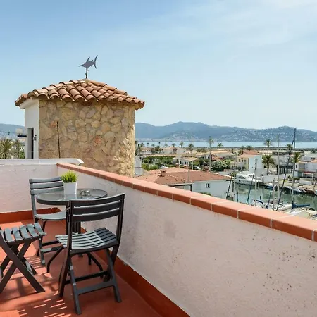 Port 27 Apartment Empuriabrava